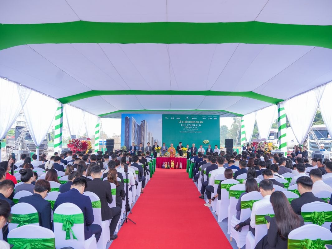 Sân khấu lễ khởi công dự án The Emerald Garden View ngày 29/10/2025