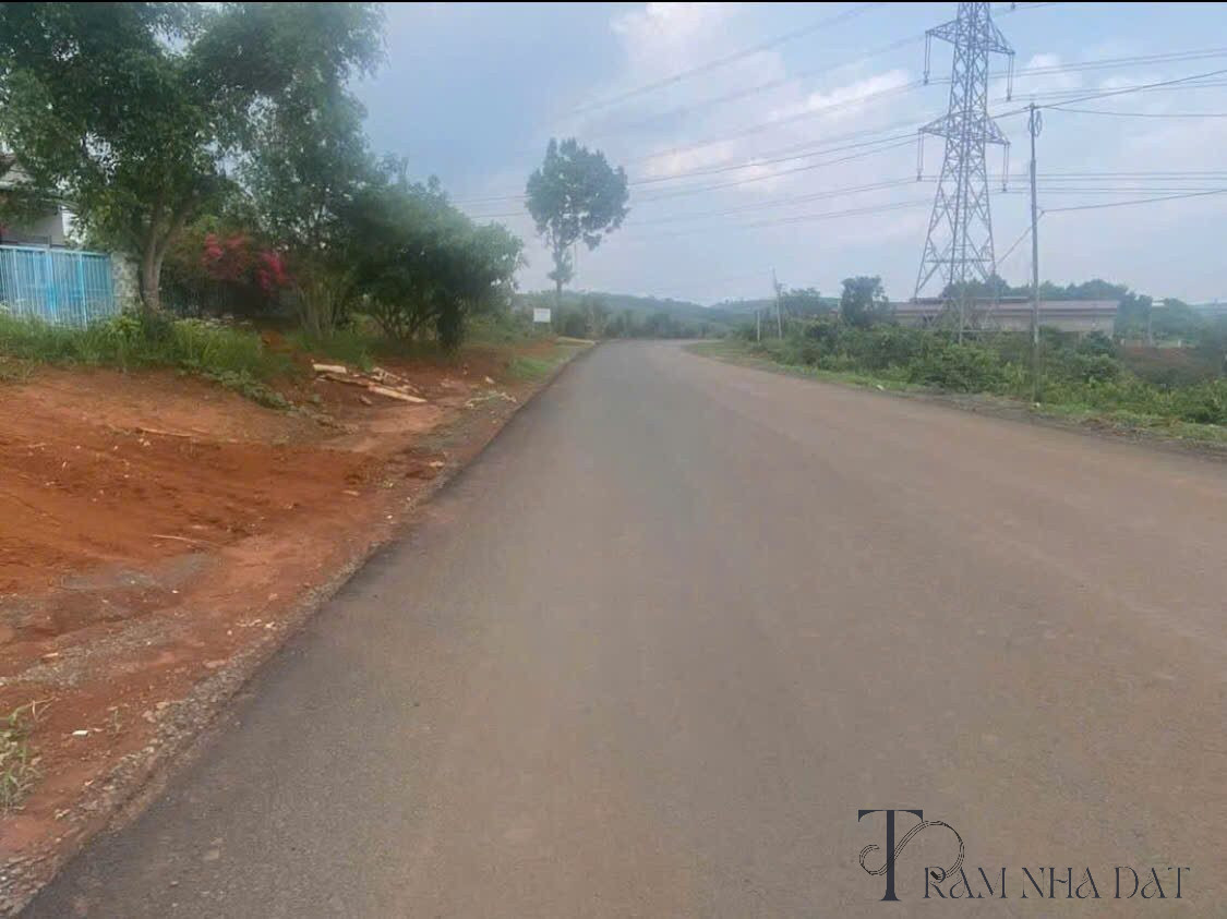Hình ảnh khu đất tại Quảng Tân gần quốc lộ 14 khoảng 6km